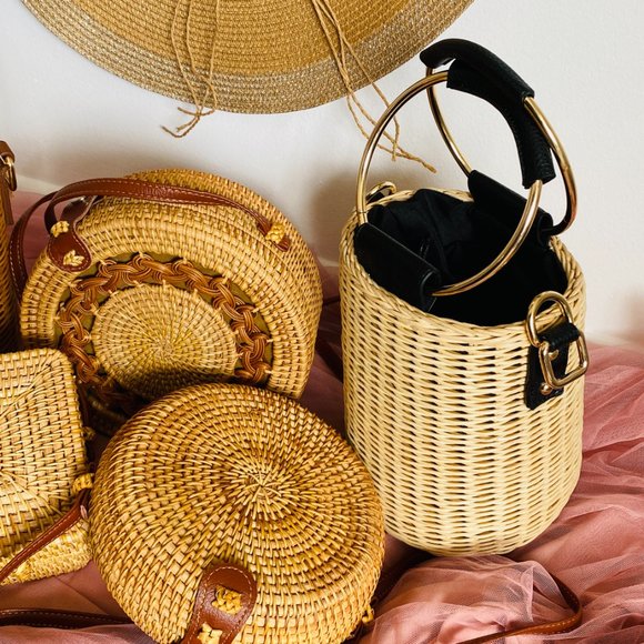 "Shelly" Small Round Straw Handbag - Picture 6 of 6